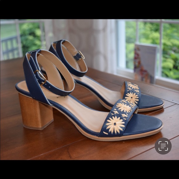 jack rogers navy heels - Picture 2 of 5
